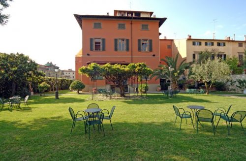 Villa Rossa's courtyard