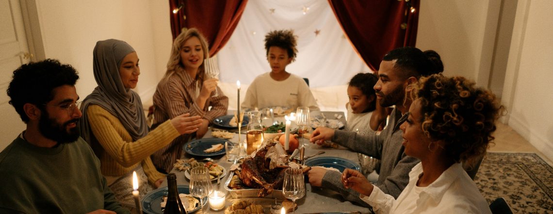 How to Host the Perfect Friendsgiving