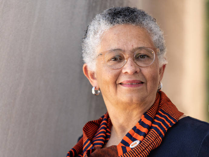 Bethaida ‘Bea’ González Named as Syracuse University Mace Bearer