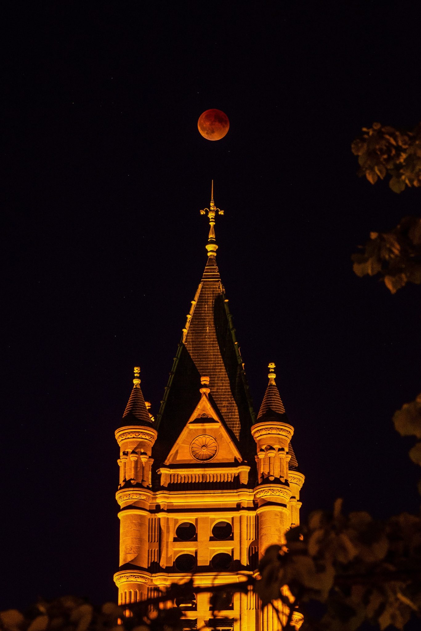 Blood Moon SU 2022 new Syracuse University News
