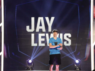 a still from the performance of Jay Lewis ’26 on the TV show "American Ninja Warrior"