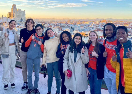Syracuse Abroad ocupa el noveno lugar entre los mejores programas de estudios en el extranjero