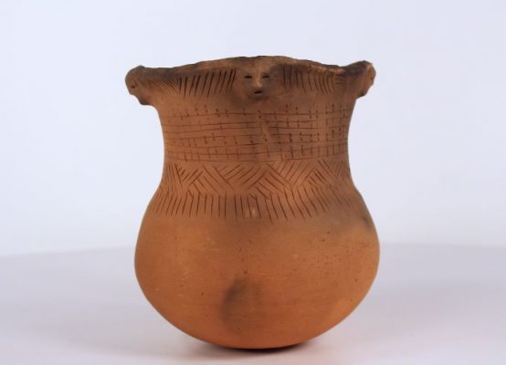 stoneware pottery vessel