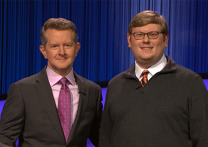 Dillon Hupp poses with host Ken Jennings at the "Jeopardy!" studio
