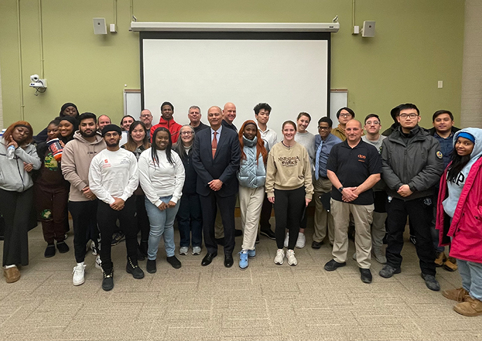 Community Police Academy Graduates a New Class