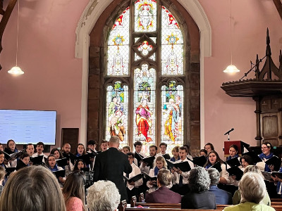Hendricks Chapel Choir performance in Tundergarth Church