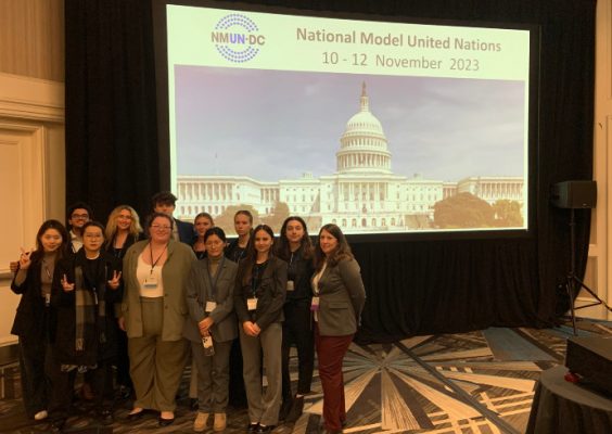 Students Represent China at Model United Nations Conference