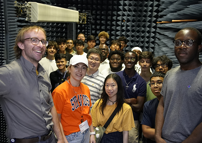 Campos Foundation Scholarship Empowers Summer College STEM Students
