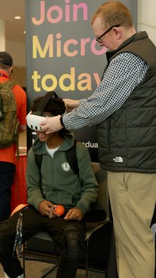 Micron Day participant tries a VR headset