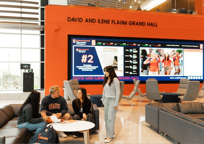 Whitman School of Management Launches New Summer Business Academy for Current Syracuse Undergrads