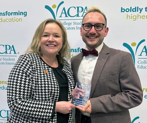 First Year Seminar Earns Collaborative Excellence Award