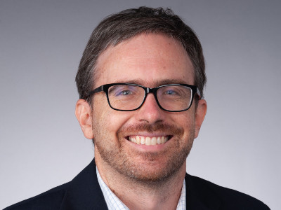 Ryan Monarch Receives Moynihan Award for Teaching and Research