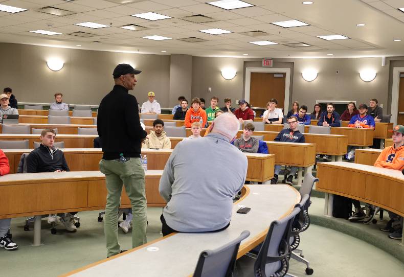 Major League Advice: Falk College Students Meet Baseball Legend Darryl Strawberry
