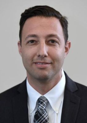 Falk College Senior Associate Dean of Faculty Affairs and Academic Operations Scott Tainsky.