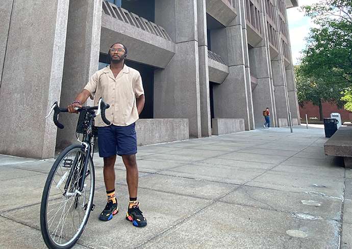Chaz Barracks Fuses Art, Scholarship and Community in Summer Residency