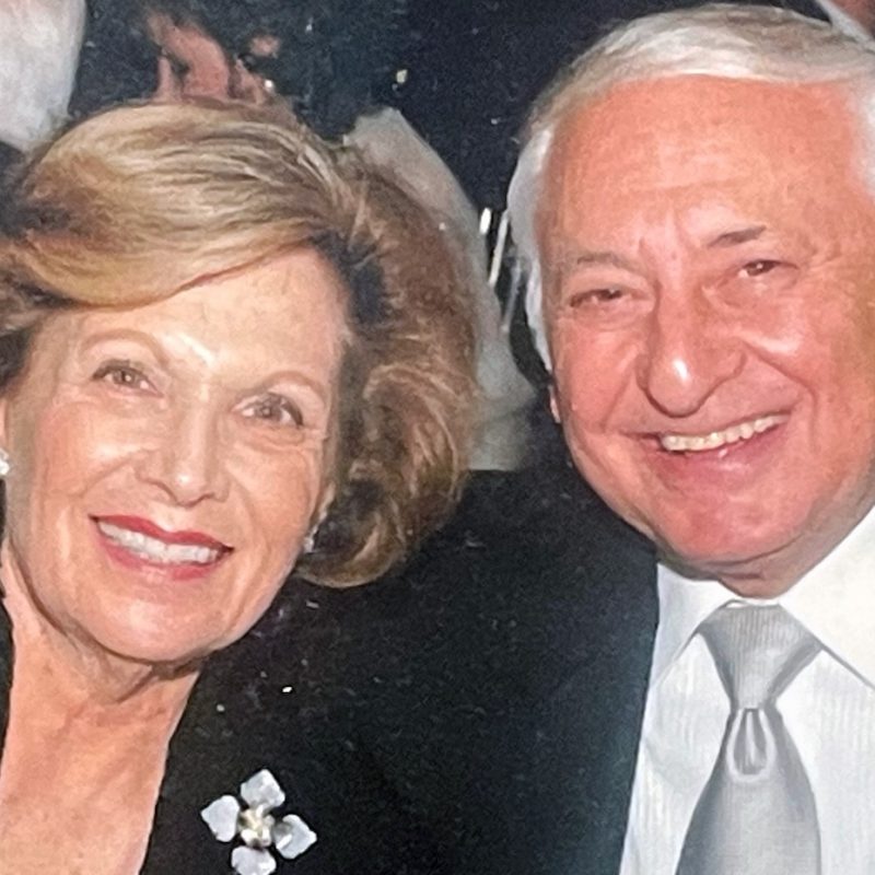 New Endowed Scholarship Supports Maxwell Undergraduates