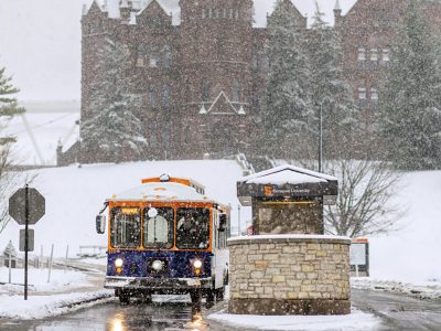 All Campus Transportation to Stop Sunday, Jan. 25, at 4 p.m. Due to Weather