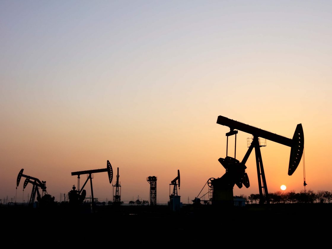 Professor Warns of Oil Shock if Strait of Hormuz Remains Closed