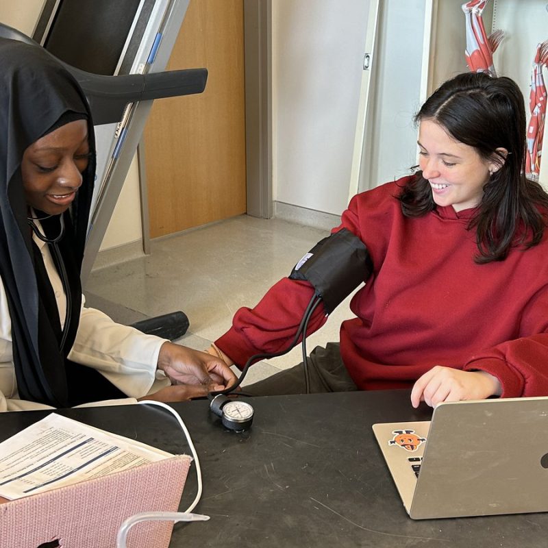 Anatomy and Physiology Sequence Gives Students Strong Foundation in Human Biology