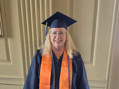 ‘Don’t Give Up’: Part-Time Student Earns Degree Decades After First Class