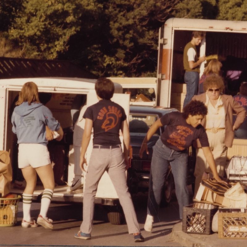 Syracuse’s Goon Squad: Photos Capture Decades of Move-in Day Help
