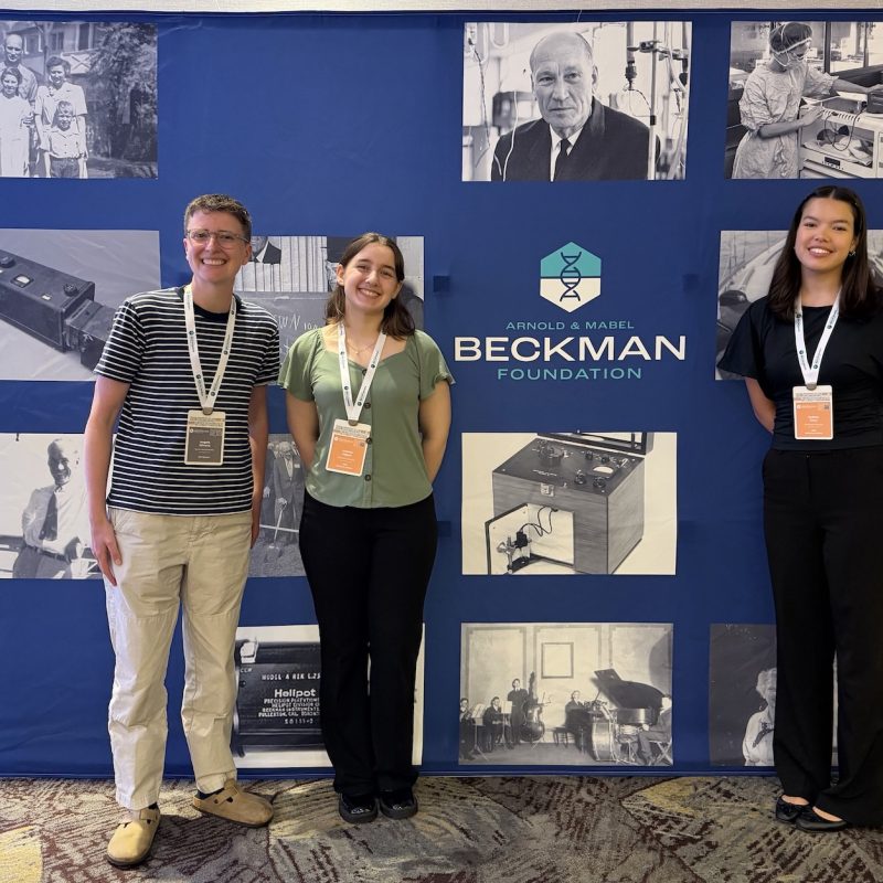 2 Beckman Scholars Reflect on Independent Research, Finding Their Path