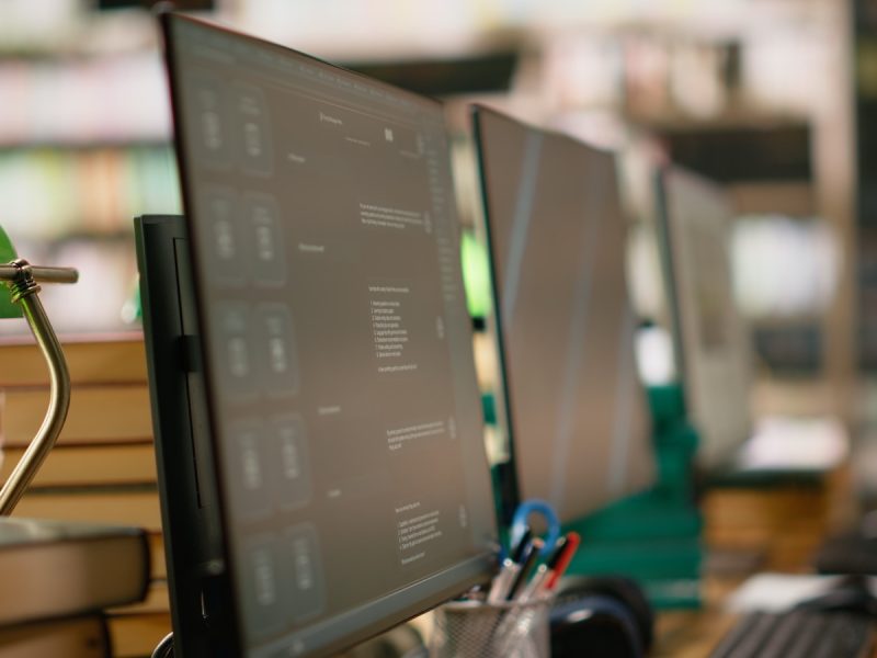 Professor Wins Grant to Train Academic Librarians Nationwide on AI Literacy