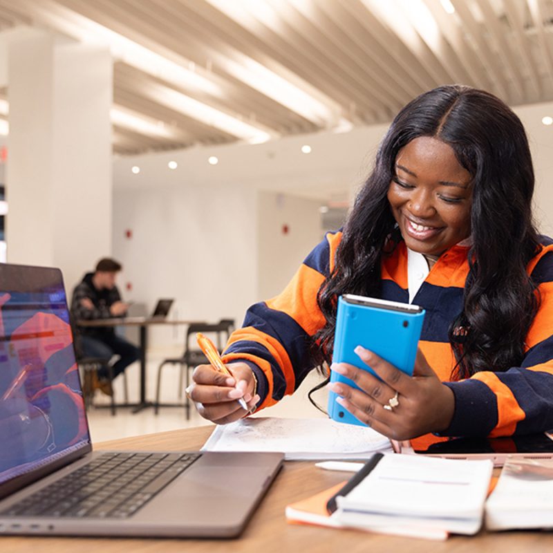 Digital Badge Helps Students Use AI Responsibly