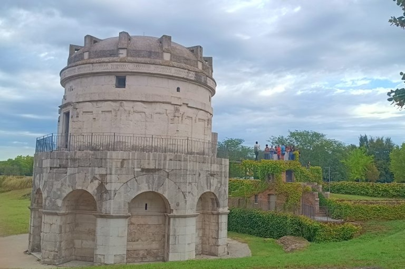 Before Florence, Students Follow Mediterranean History Through Italy